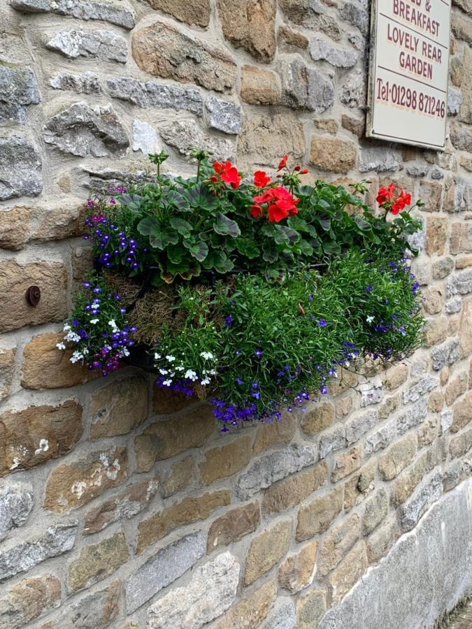The Queen Anne Inn Hucklow