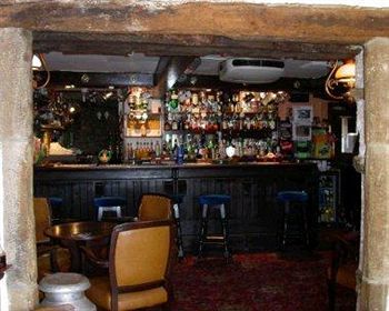 The Queen Anne 3* Hucklow